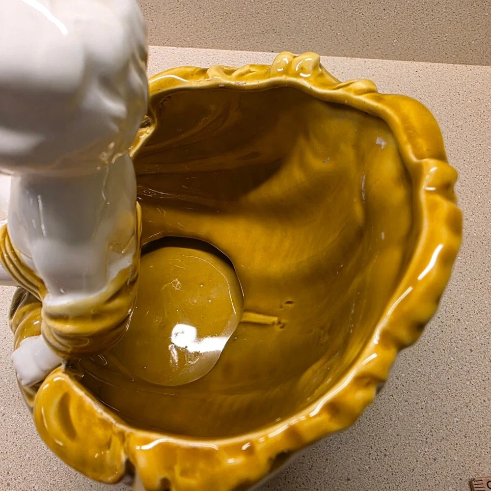 Brody Ceramic Cherub Shell Planter N-270‎ Yellow White Mid Century Cornucopia